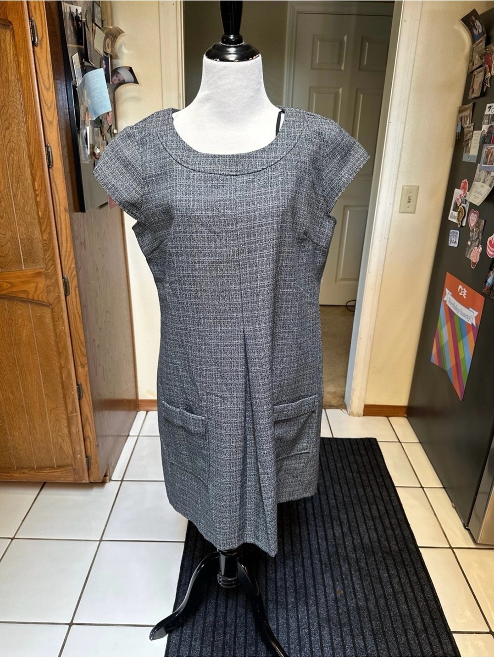 Karin Stevens Size 12 Gray Tweed Look Shift Dress Cap Sleeve Pockets